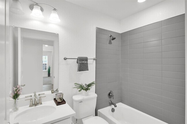 Building Photo - 15500 Pewter Luster Cv