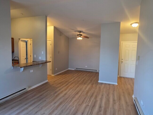 Building Photo - 1361 Cunat Ct