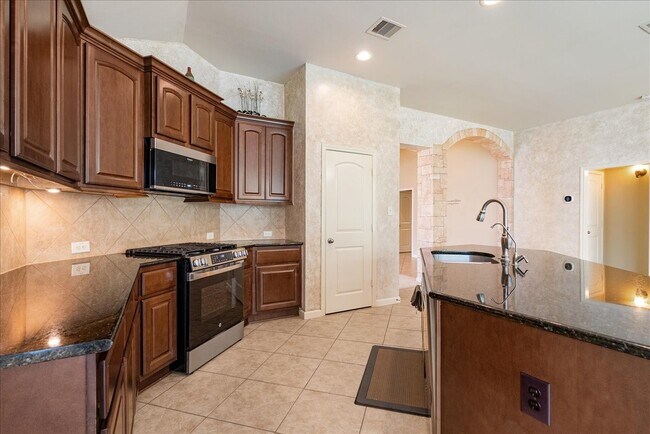 Building Photo - 4015 Pearl Pass Ln