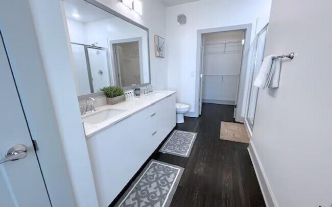 Building Photo - 679 Edgewood Ave NE