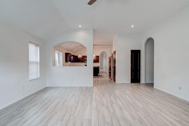 Building Photo - 3423 Cactus Creek Dr