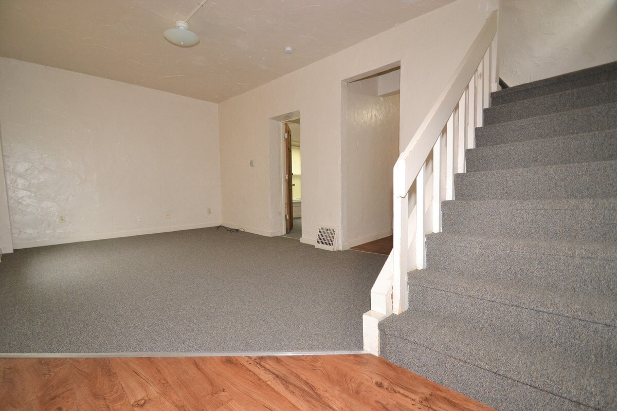 Building Photo - 406 Kling St