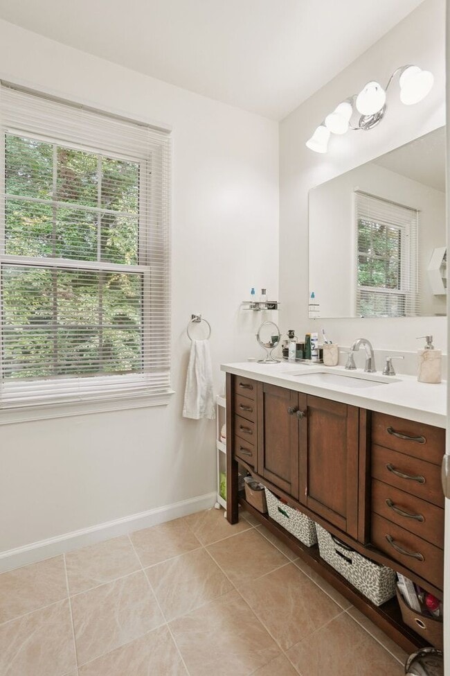 Building Photo - ocated in a sought-after community with to...