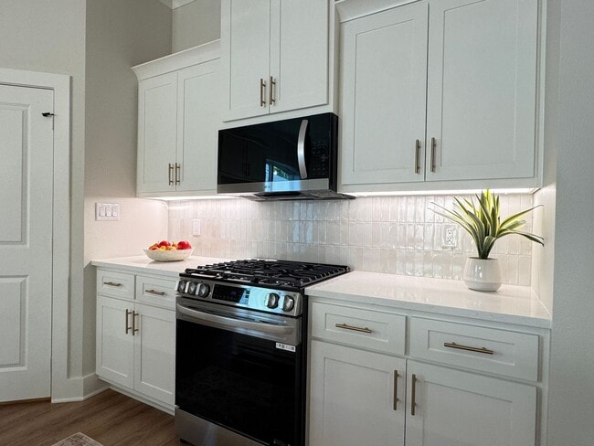 Building Photo - 9248 Villas Ct