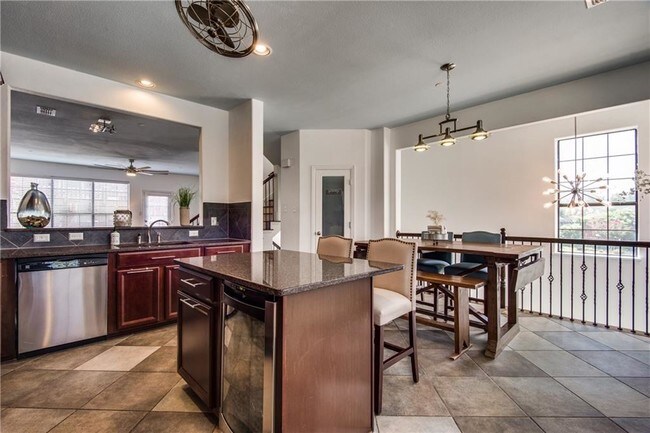 Building Photo - 1503 Biltmore Ln