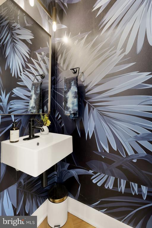 Building Photo - 1225 11th St NW