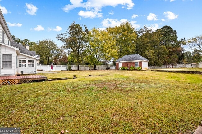 Building Photo - 4000 Hogans Mill Ln