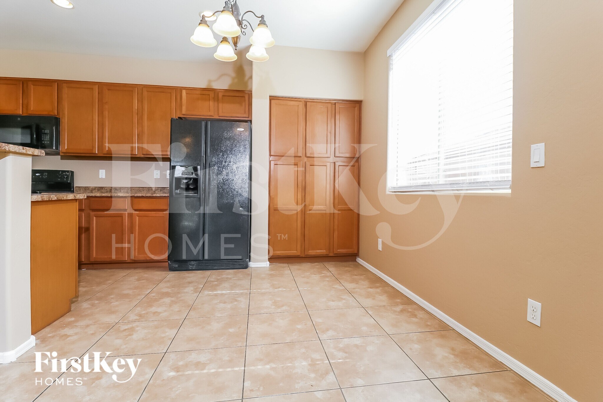 Building Photo - 7708 S 68th Dr