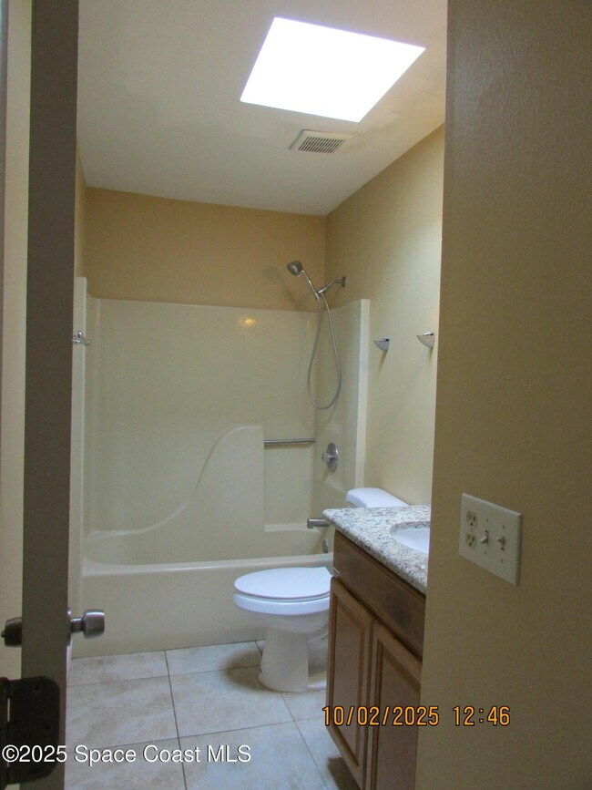 Building Photo - 49 Piney Branch Way