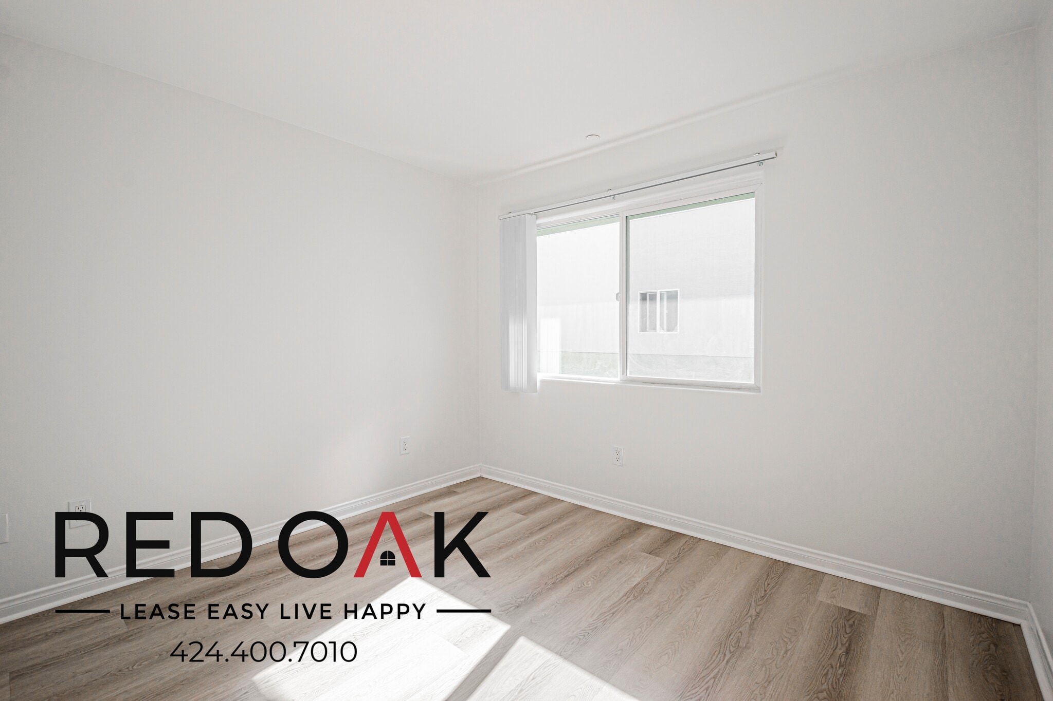 Building Photo - 326 S Westlake Ave