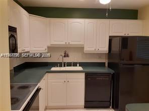 Building Photo - 100 Ashbury Rd