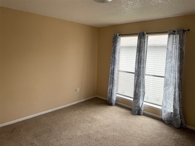 Building Photo - 260 El Dorado Blvd
