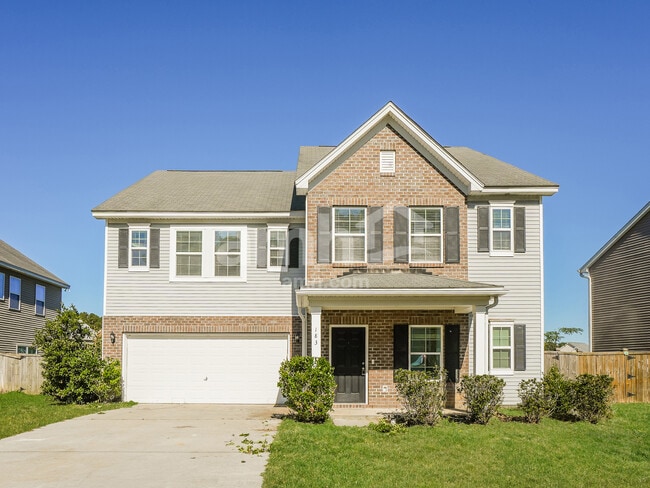 Building Photo - 183 Charlesfort Way