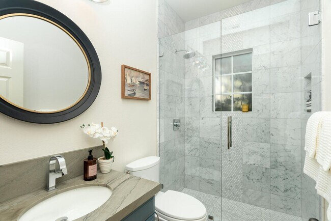 Building Photo - Walk to Beach & Cedros Stunning 4BR Home in Prime Solana Beach Location