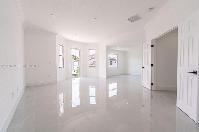 Building Photo - 15699 SW 54th Ct