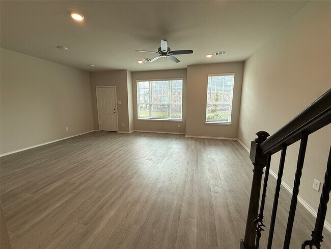 Building Photo - 15850 Perthshire Creek Dr