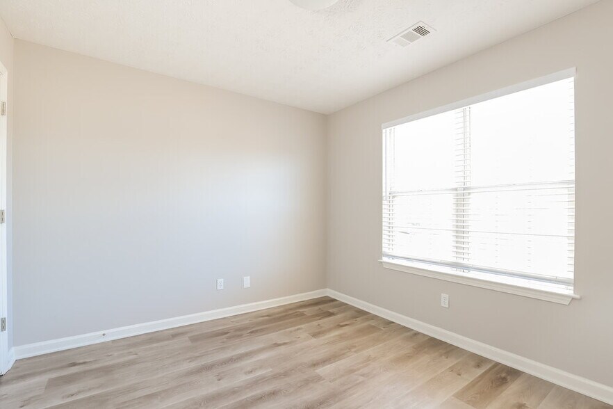 Building Photo - 958 Sugar Landing Cir