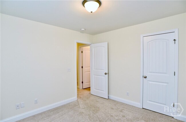 Building Photo - 395 Canyon Oak Loop