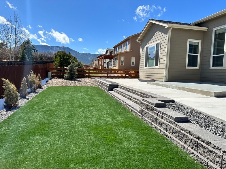 Building Photo - 17451 Leisure Lake Dr