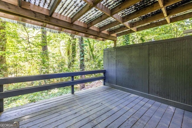 Building Photo - 1010 Mariners Ct