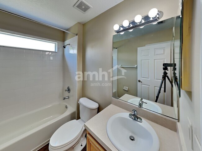 Building Photo - 1052 Deer Chase Drive