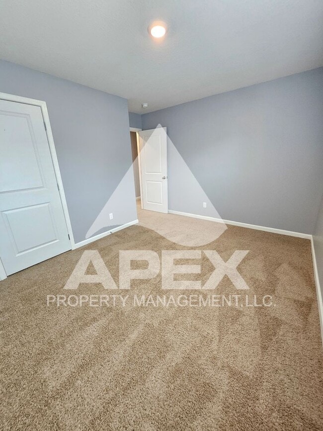 Building Photo - Stunning 5 Bd / 3.5 Ba 2-Story Single Family home in Hardin Valley!