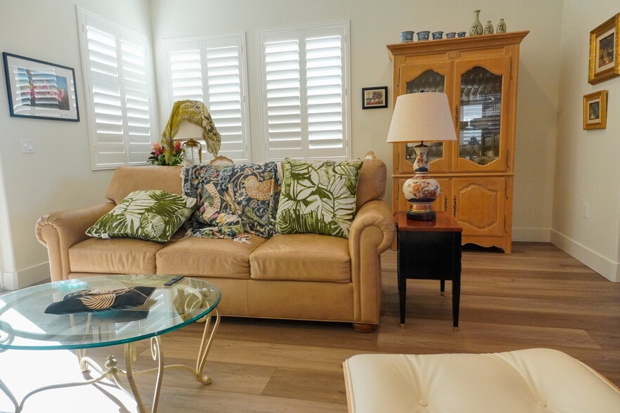 Building Photo - 3066 El Capitan Dr