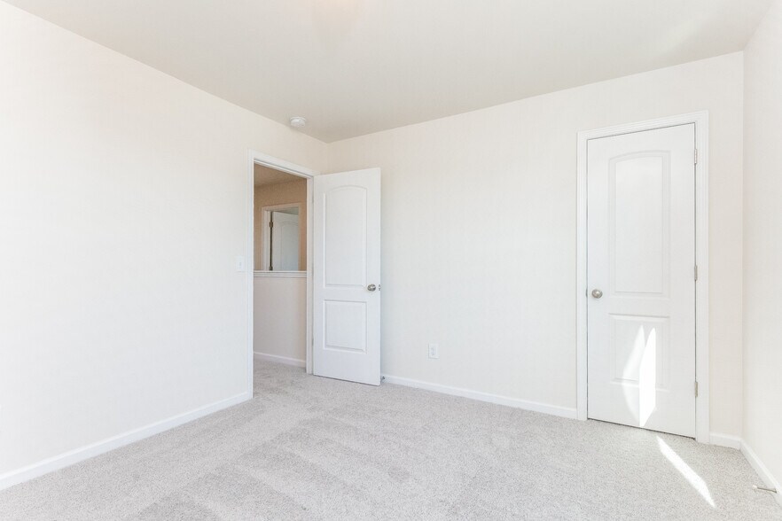 Building Photo - 1441 Centipede Dr