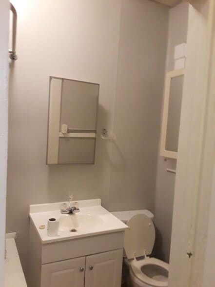 Building Photo - 135 S 700 E