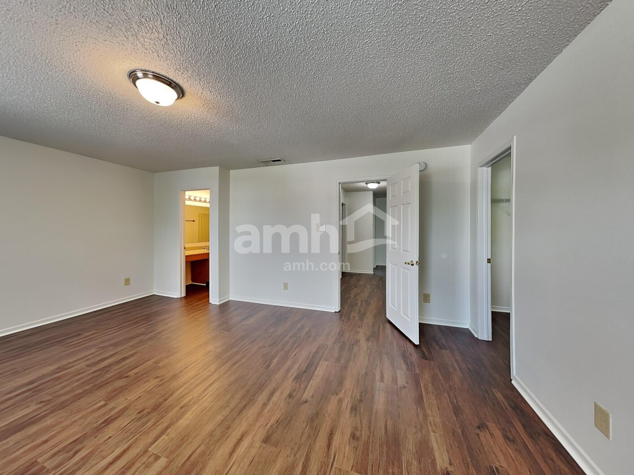 Building Photo - 7540 Wymm Ln
