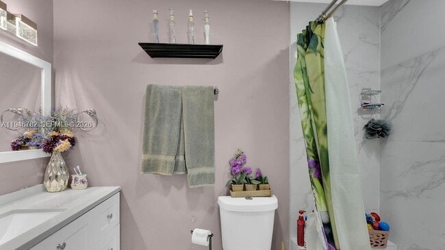 Building Photo - 6 Spinning Wheel Ln