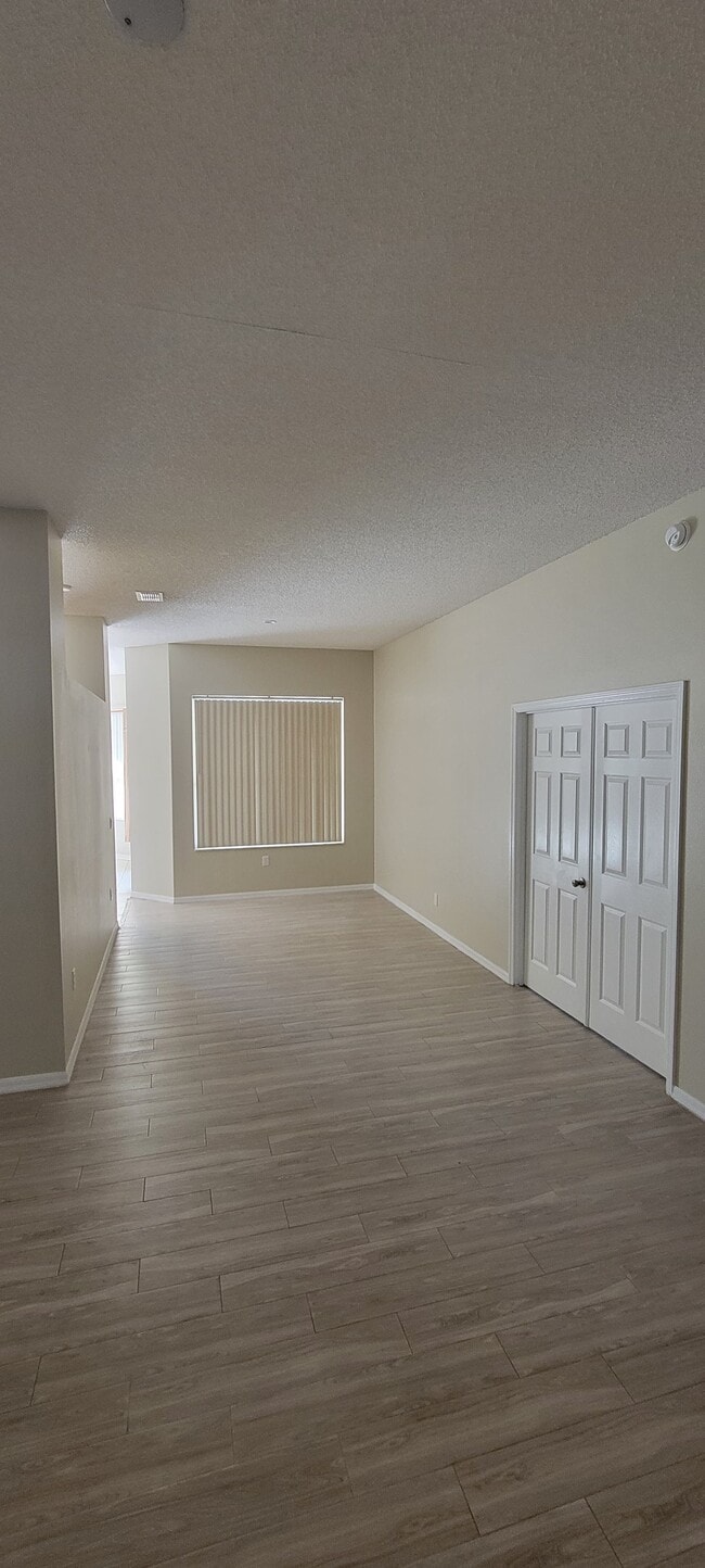 Building Photo - 2519 Tansboro Dr