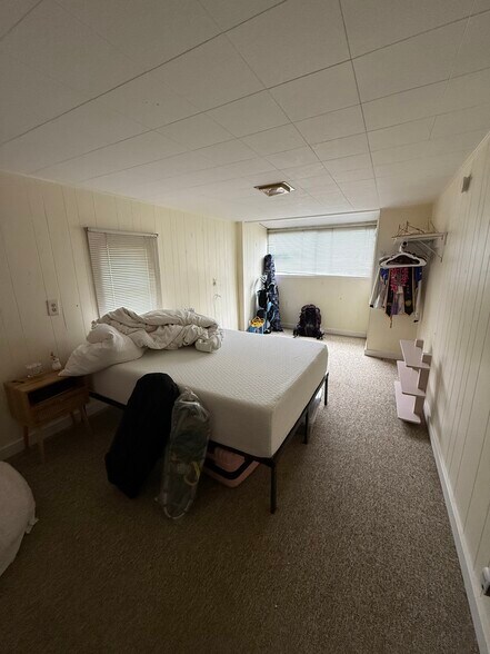 room in basement great for storage or office - 4038 Greenwood Avenue North