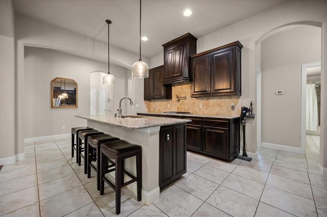 Building Photo - 909 Thistle Hl Trl