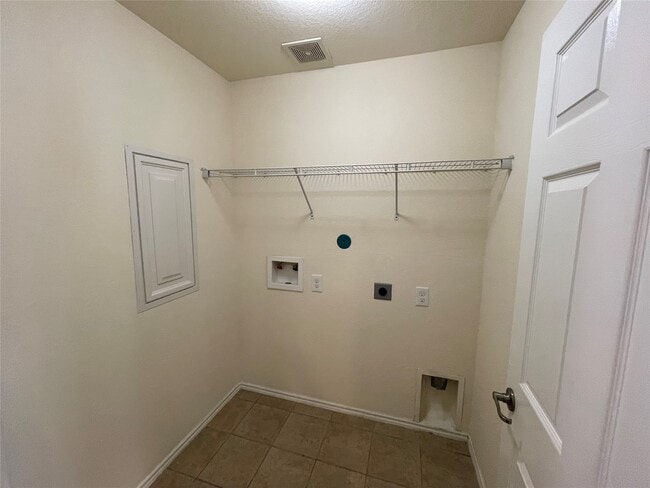 Building Photo - 12010 Ramla Place Trail