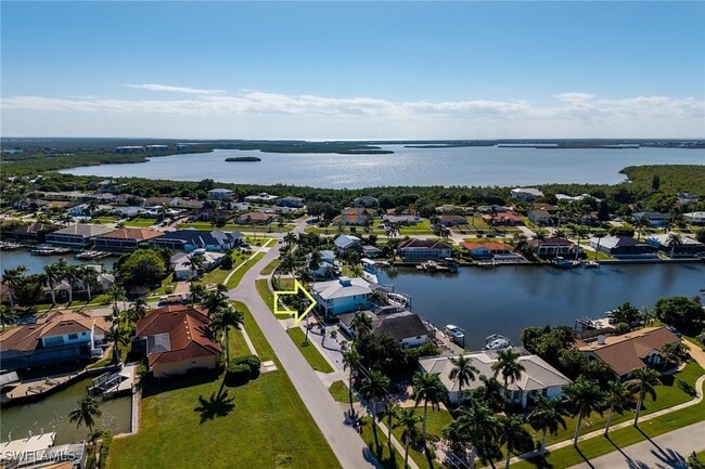 Building Photo - 50 N Sunset St