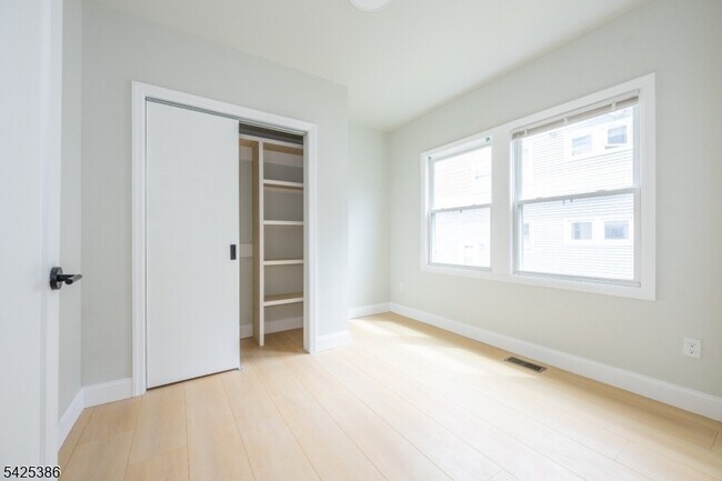 Building Photo - 59 Watchung Ave