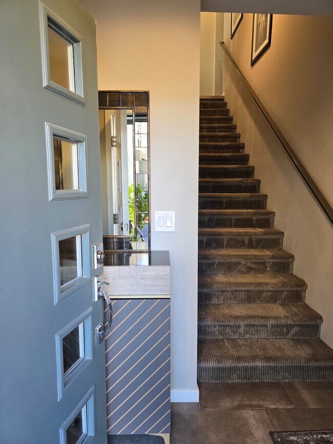 Building Photo - 11272 Gravitation Dr