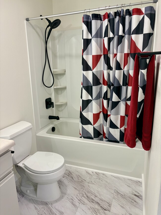 Building Photo - Helena - Quadplex