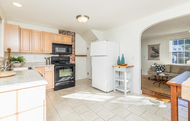 Building Photo - 77 Porpoise Way