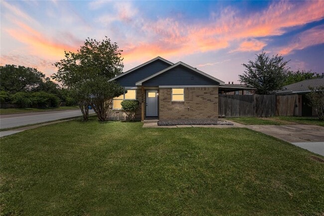 Primary Photo - 4640 Orange Cir S
