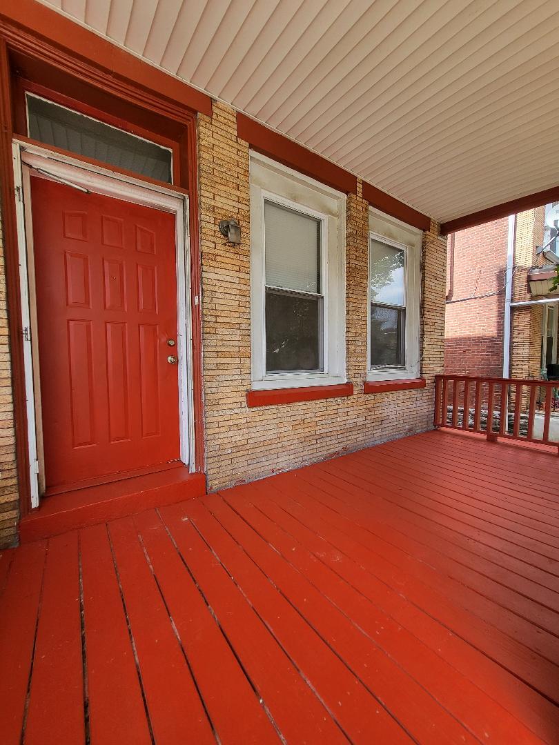 Building Photo - 437 W Bringhurst St