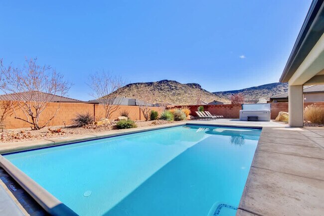 Building Photo - 3364 W 2490 S