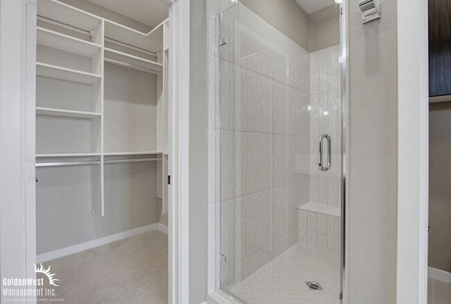 Building Photo - Modern and Stylish 2Bdm 2.5Ba Home in the Civita Community of Mission Valley!
