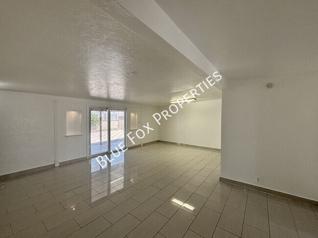 Building Photo - 7329 E 28th Pl