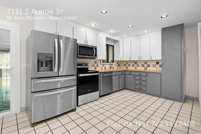 Building Photo - 7131 S Albion St