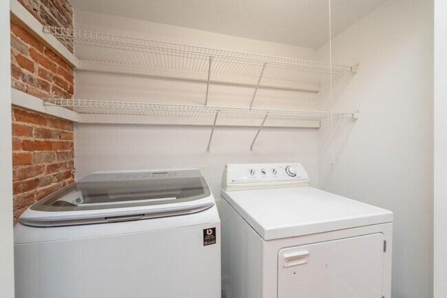 Building Photo - 3418 O'Donnell St