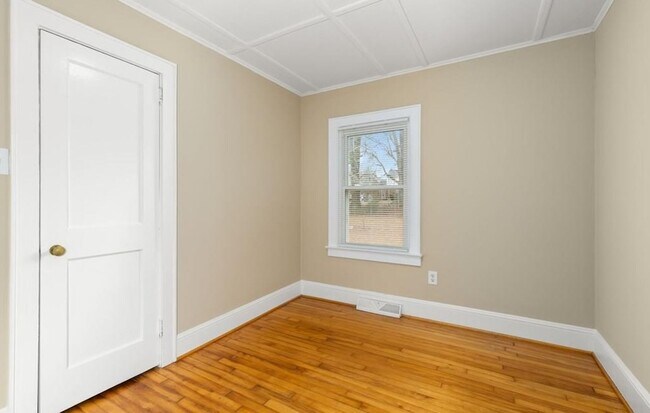 Building Photo - Location, Community, Quality Living. It Starts Here!