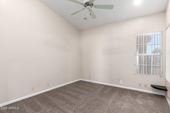 Building Photo - 12349 N 71st Dr