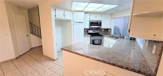 Building Photo - 14644 Bella Courte